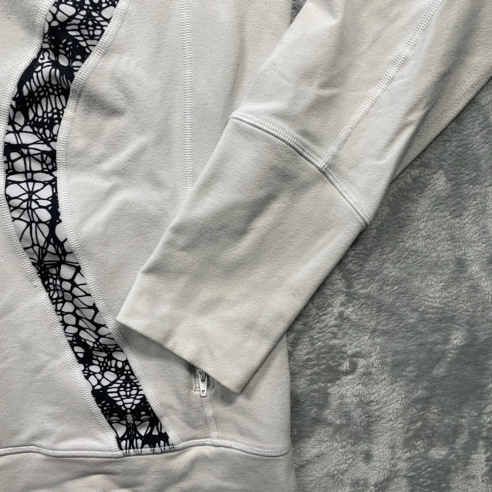 lululemon athletica wrap yourself